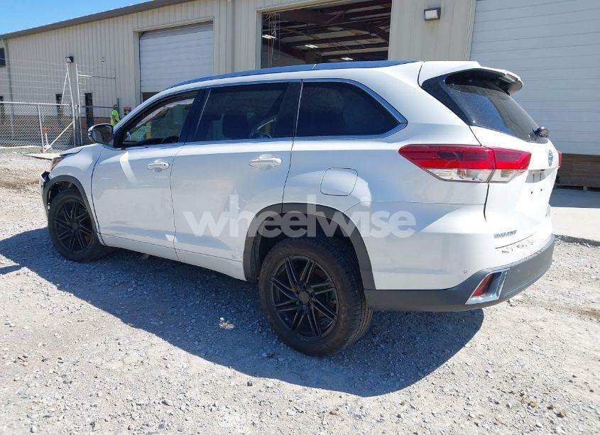 Photo 3 of 2017 Toyota Highlander LIMITED (VIN 5TDYZRFH6HS222576)