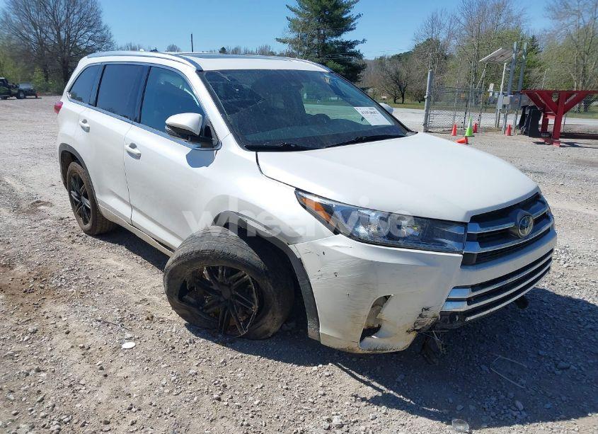 Photo 6 of 2017 Toyota Highlander LIMITED (VIN 5TDYZRFH6HS222576)