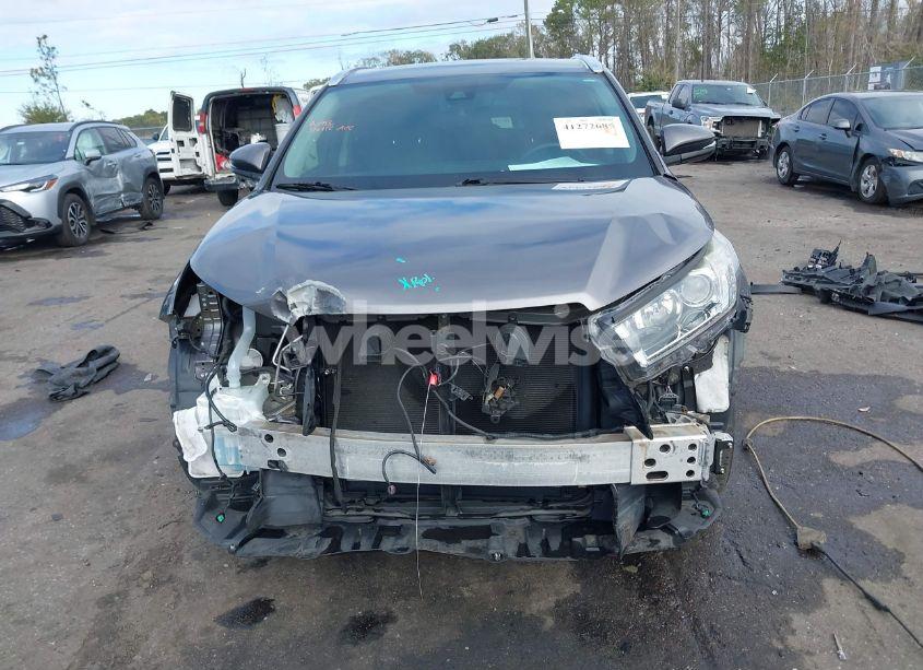 Photo 12 of 2017 Toyota Highlander LIMITED (VIN 5TDYZRFH6HS233870)