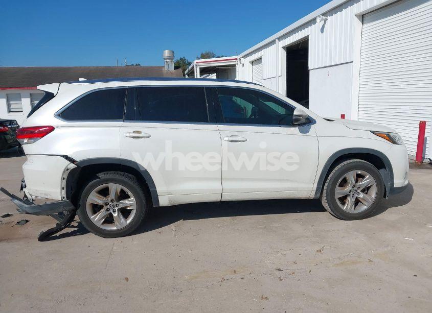 Photo 13 of 2018 Toyota Highlander LIMITED (VIN 5TDYZRFH6JS288230)