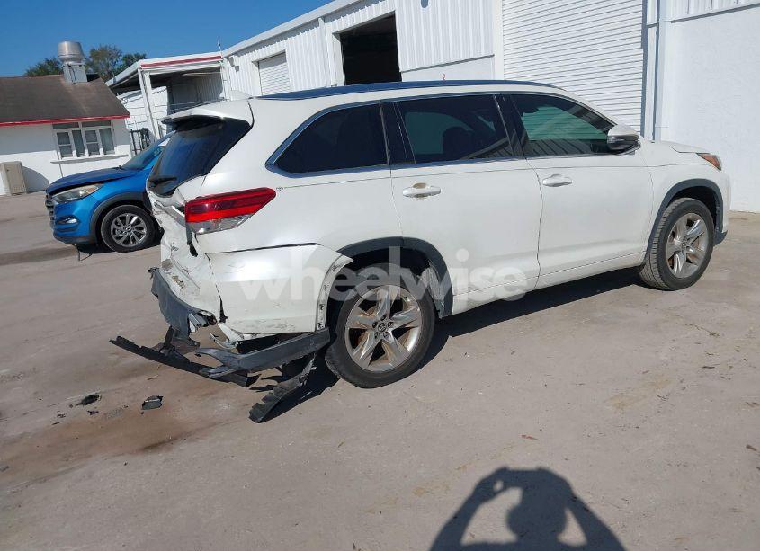 Photo 4 of 2018 Toyota Highlander LIMITED (VIN 5TDYZRFH6JS288230)