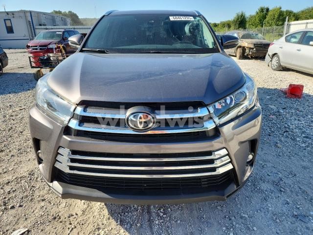 Photo 11 of 2019 TOYOTA HIGHLANDER LIMITED (VIN 5TDYZRFH6KS359525)