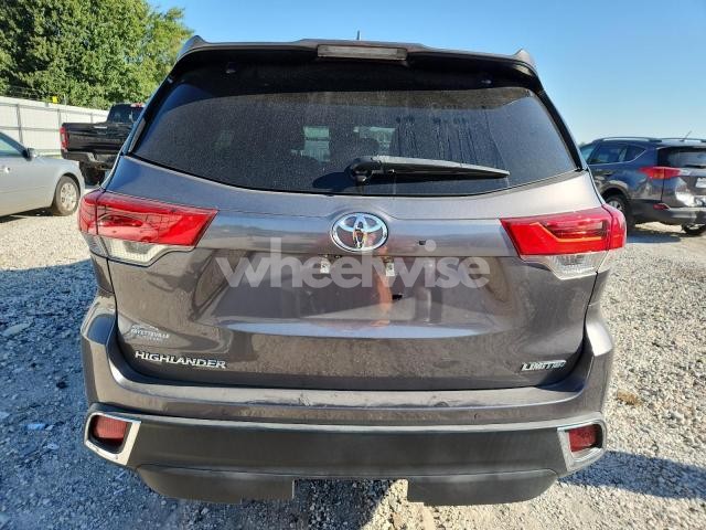 Photo 5 of 2019 TOYOTA HIGHLANDER LIMITED (VIN 5TDYZRFH6KS359525)