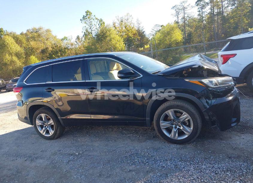 Photo 14 of 2017 Toyota Highlander LIMITED (VIN 5TDYZRFH7HS219976)