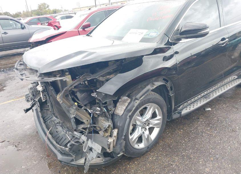 Photo 6 of 2017 Toyota Highlander LIMITED (VIN 5TDYZRFH8HS220957)