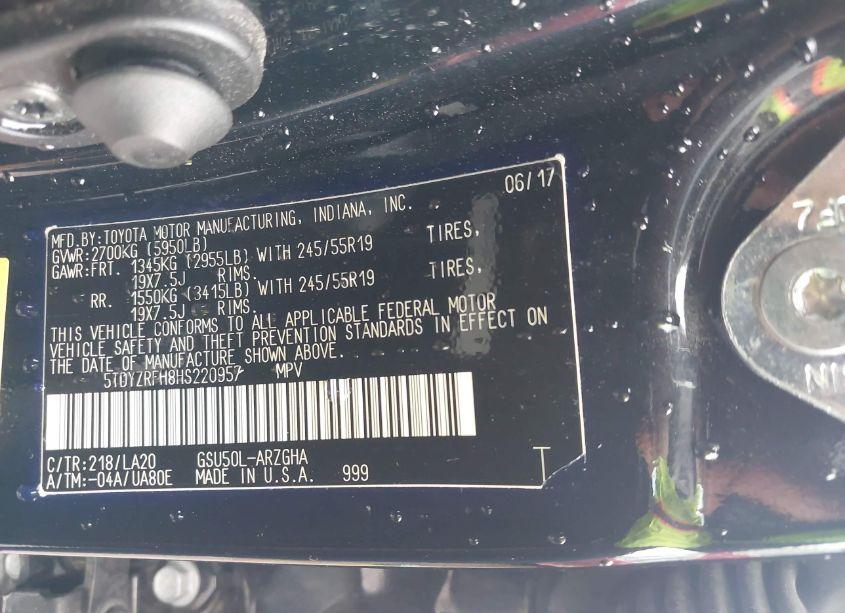 Photo 9 of 2017 Toyota Highlander LIMITED (VIN 5TDYZRFH8HS220957)