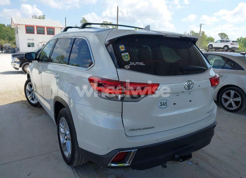 Photo 3 of 2018 Toyota Highlander LIMITED (VIN 5TDYZRFH8JS235979)