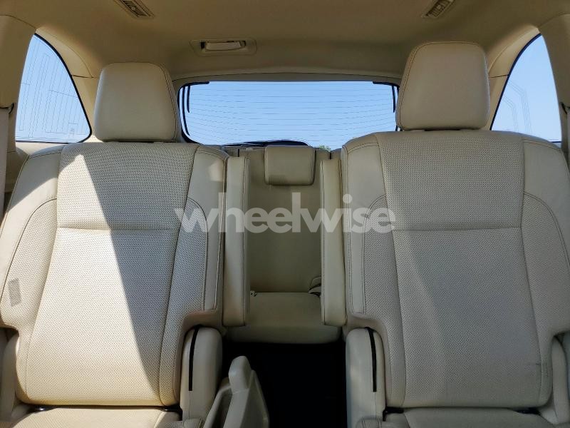 Photo 11 of 2019 TOYOTA HIGHLANDER LIMITED (VIN 5TDYZRFH9KS335994)