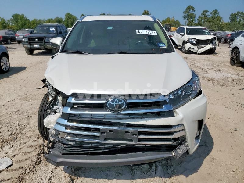 Photo 14 of 2019 TOYOTA HIGHLANDER LIMITED (VIN 5TDYZRFH9KS335994)
