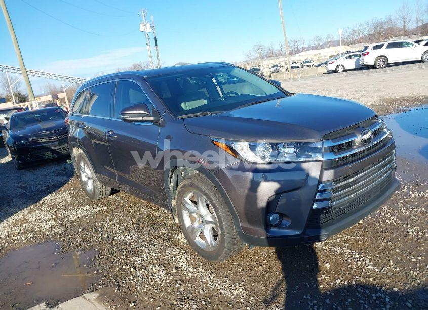 2018 Toyota Highlander LIMITED (VIN 5TDYZRFHXJS251438) main photo