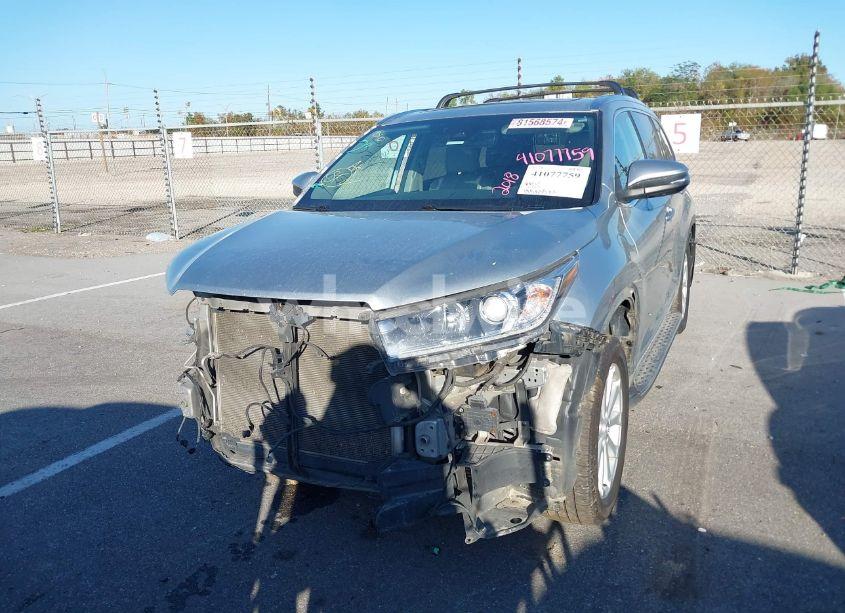 Photo 13 of 2018 Toyota Highlander LIMITED PLATINUM (VIN 5TDYZRFHXJS263153)