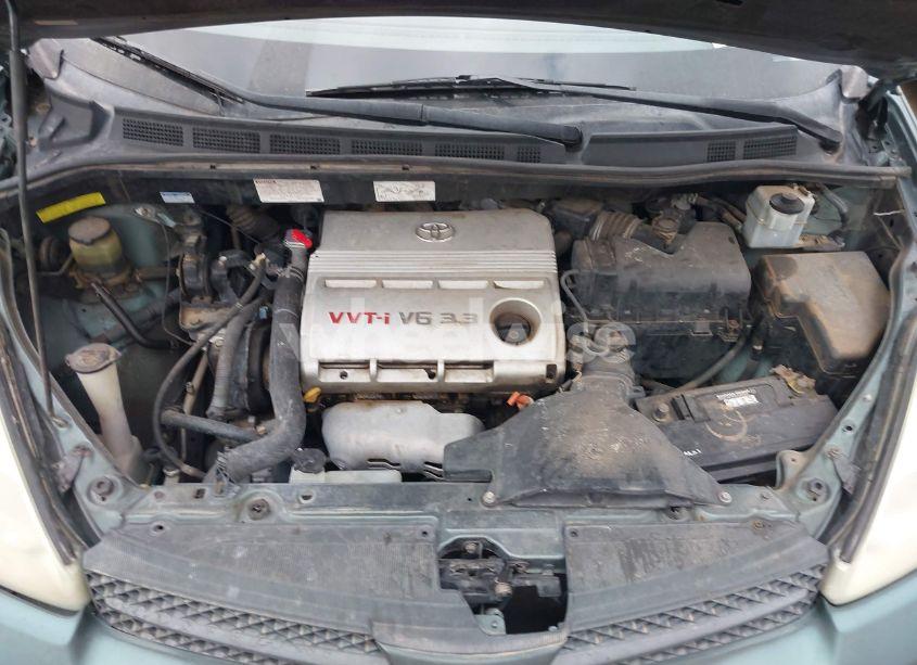 Photo 10 of 2004 Toyota Sienna XLE (VIN 5TDZA22C04S045367)