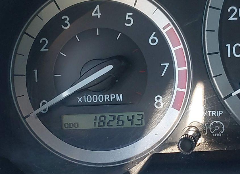 Photo 15 of 2004 Toyota Sienna XLE (VIN 5TDZA22C04S074092)