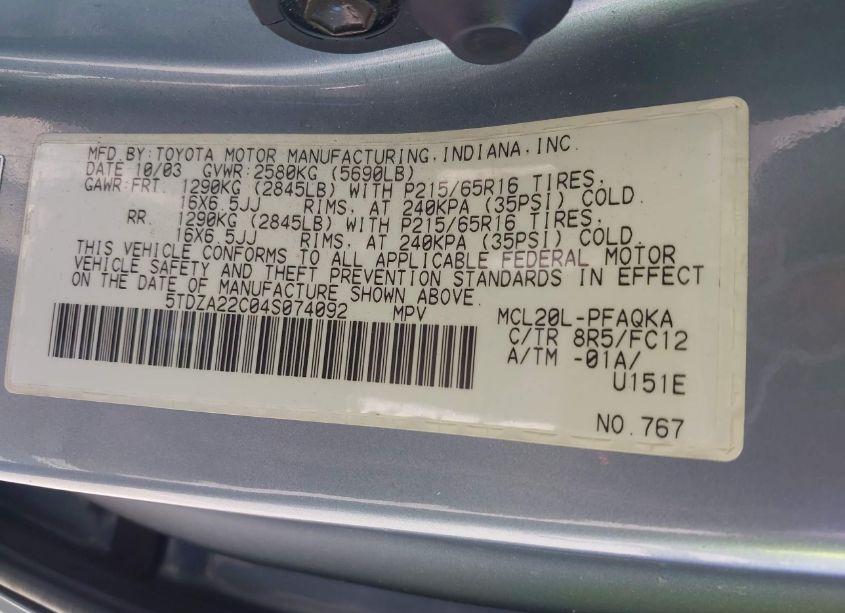 Photo 9 of 2004 Toyota Sienna XLE (VIN 5TDZA22C04S074092)