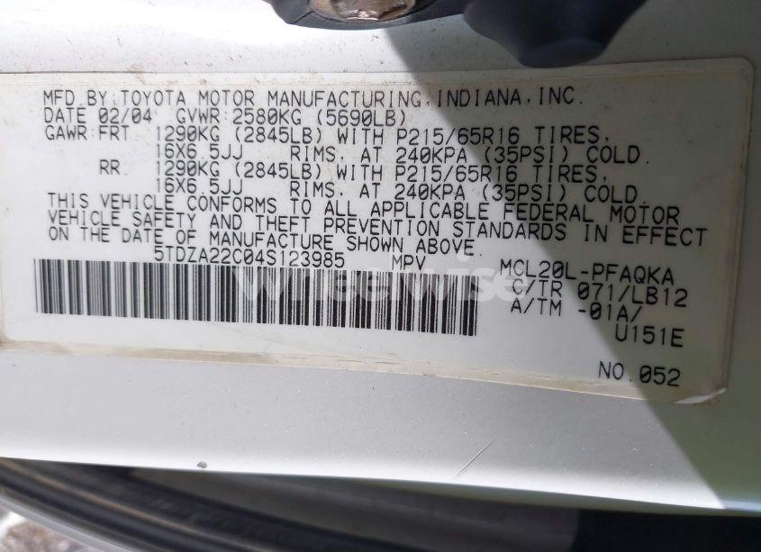 Photo 9 of 2004 Toyota Sienna XLE (VIN 5TDZA22C04S123985)