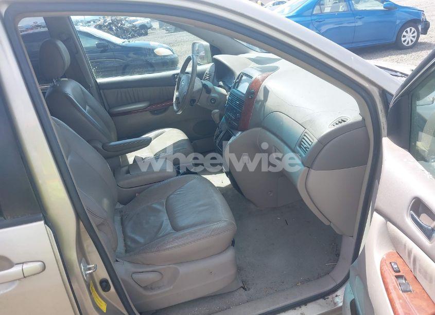 Photo 5 of 2004 Toyota Sienna XLE/XLE LIMITED (VIN 5TDZA22C04S216506)