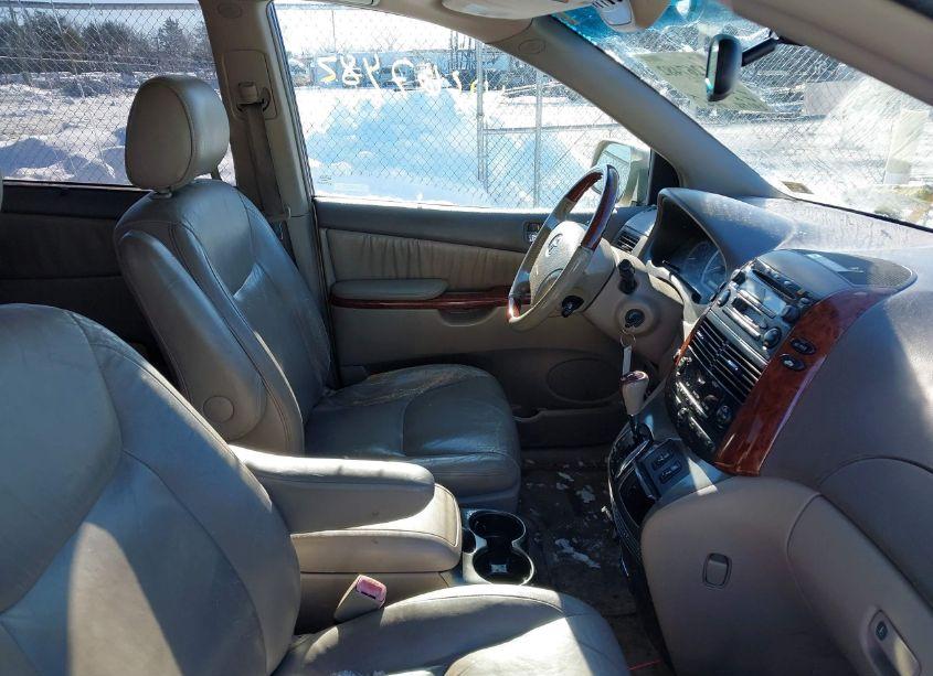 Photo 5 of 2005 Toyota Sienna XLE LIMITED (VIN 5TDZA22C05S225515)