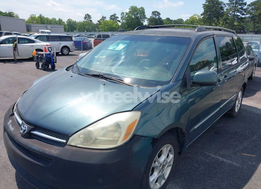 Photo 2 of 2005 Toyota Sienna XLE LIMITED (VIN 5TDZA22C05S370201)