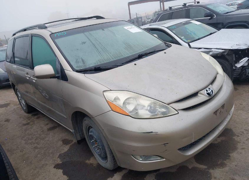 2006 Toyota Sienna XLE (VIN 5TDZA22C06S422735) main photo