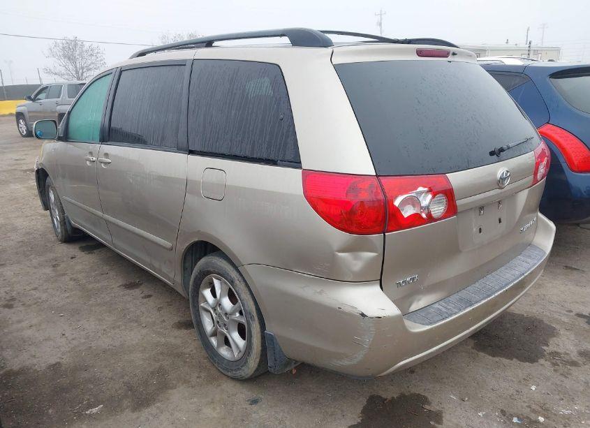 Photo 3 of 2006 Toyota Sienna XLE (VIN 5TDZA22C06S422735)