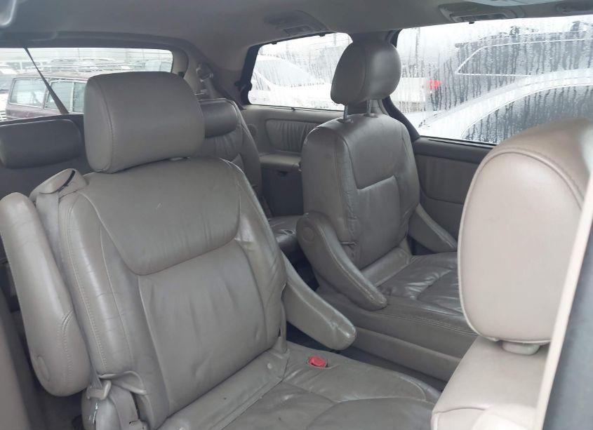 Photo 8 of 2006 Toyota Sienna XLE (VIN 5TDZA22C06S422735)