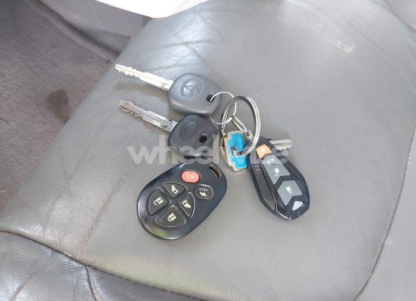 Photo 11 of 2006 Toyota Sienna XLE LIMITED (VIN 5TDZA22C06S495720)