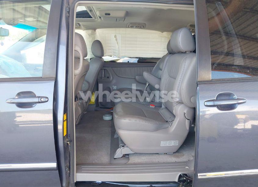 Photo 8 of 2006 Toyota Sienna XLE LIMITED (VIN 5TDZA22C06S495720)