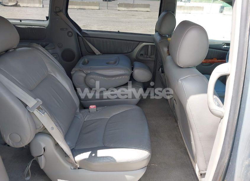 Photo 8 of 2006 Toyota Sienna XLE LIMITED (VIN 5TDZA22C06S531857)