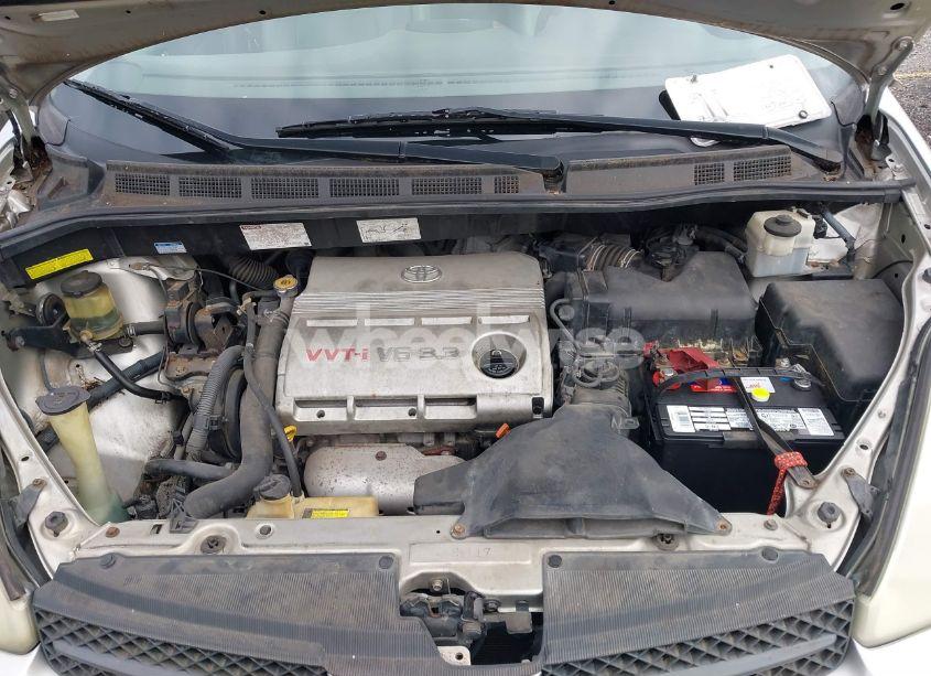 Photo 10 of 2004 Toyota Sienna XLE (VIN 5TDZA22C14S038072)