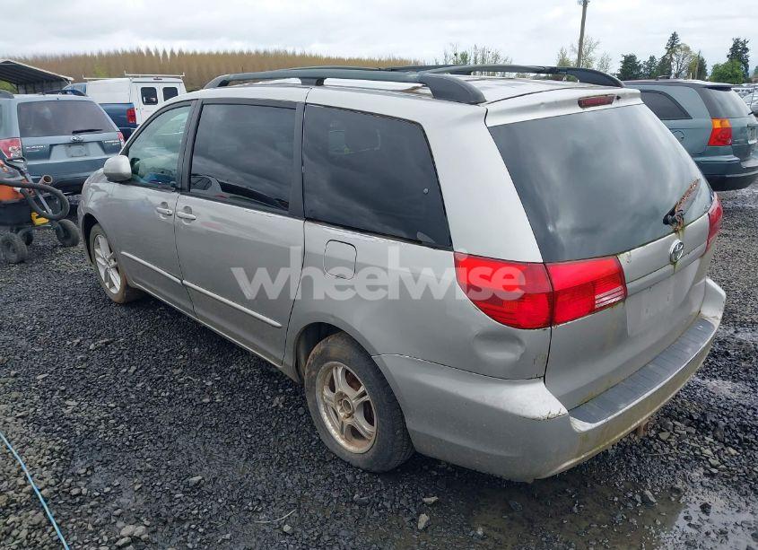 Photo 3 of 2004 Toyota Sienna XLE (VIN 5TDZA22C14S076563)