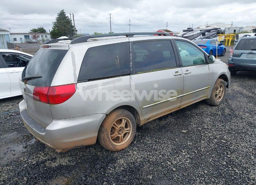 Photo 4 of 2004 Toyota Sienna XLE (VIN 5TDZA22C14S076563)