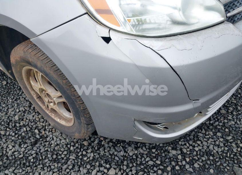 Photo 6 of 2004 Toyota Sienna XLE (VIN 5TDZA22C14S076563)