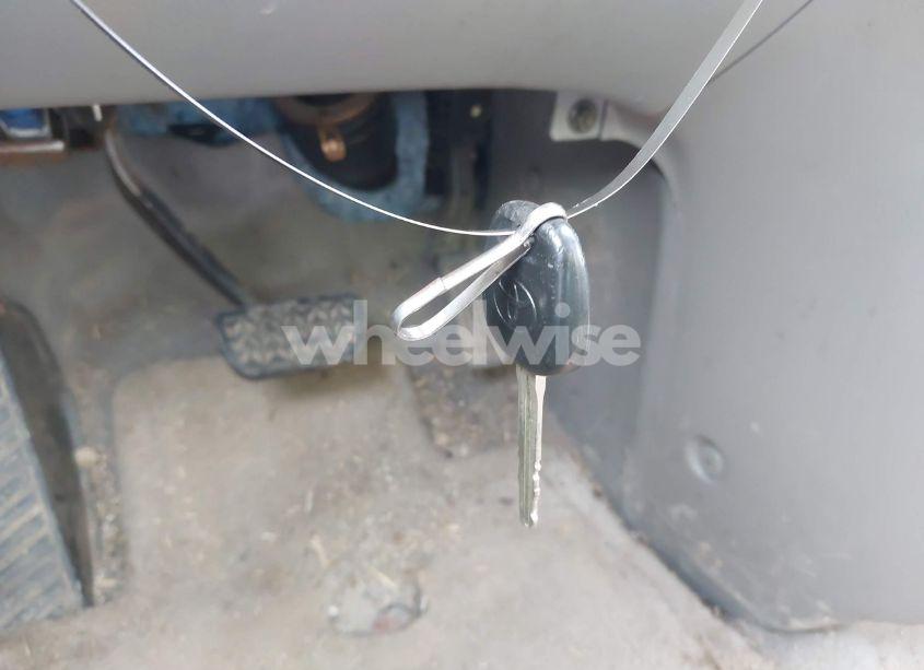 Photo 11 of 2004 Toyota Sienna XLE LIMITED (VIN 5TDZA22C14S094061)