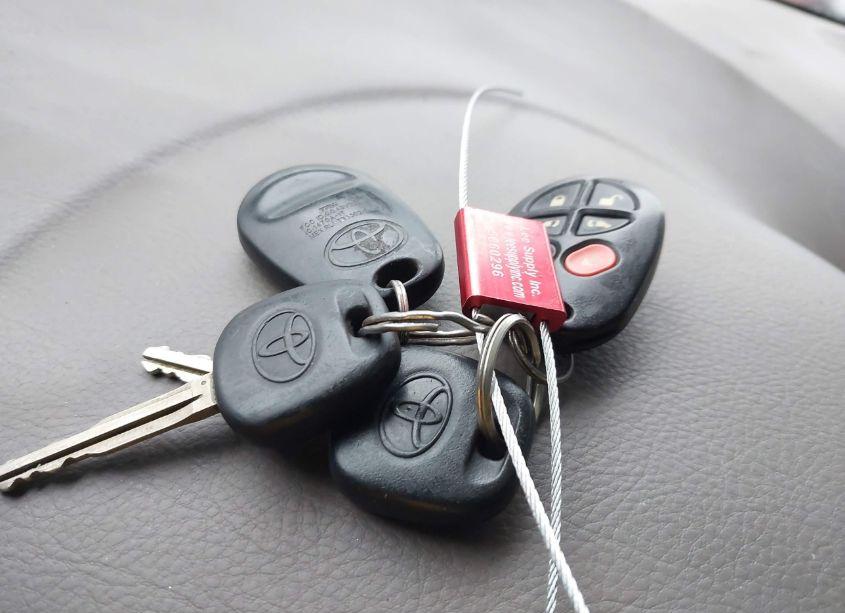 Photo 11 of 2004 Toyota Sienna XLE (VIN 5TDZA22C14S111764)