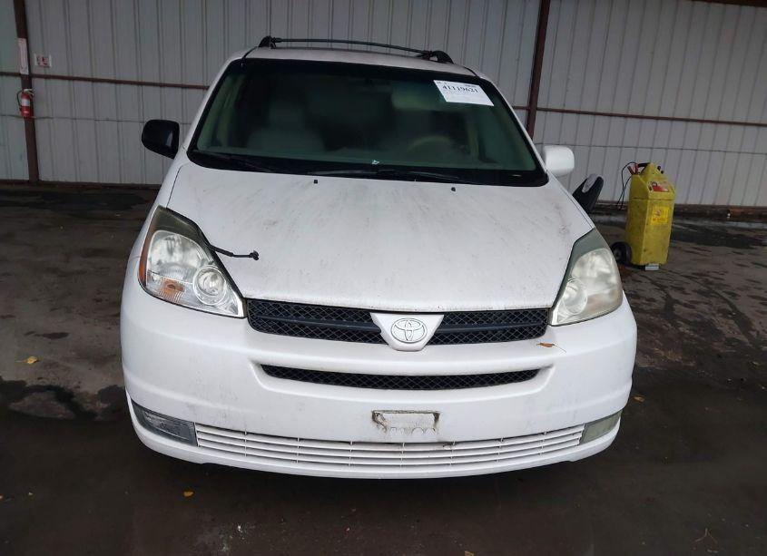 Photo 6 of 2004 Toyota Sienna XLE (VIN 5TDZA22C14S111764)