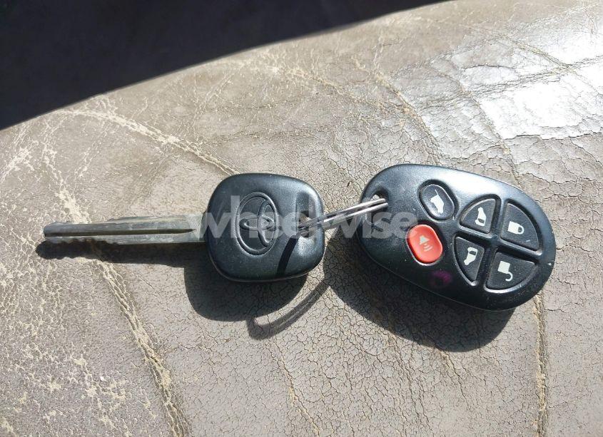 Photo 11 of 2005 Toyota Sienna XLE LIMITED (VIN 5TDZA22C15S356467)