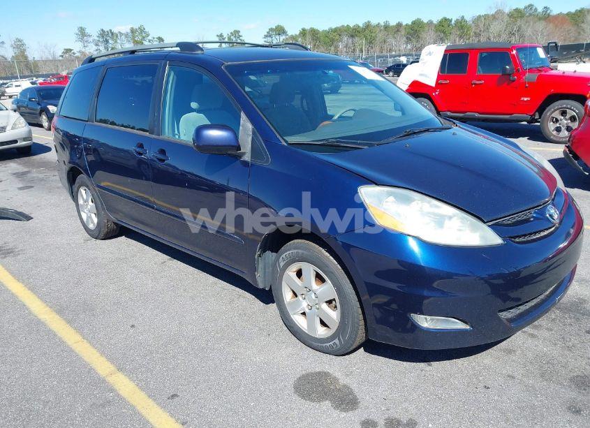 2006 Toyota Sienna XLE (VIN 5TDZA22C16S455985) main photo