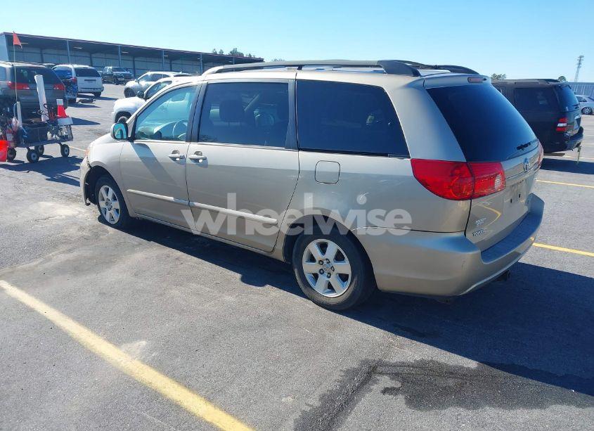 Photo 3 of 2006 Toyota Sienna XLE (VIN 5TDZA22C16S517885)