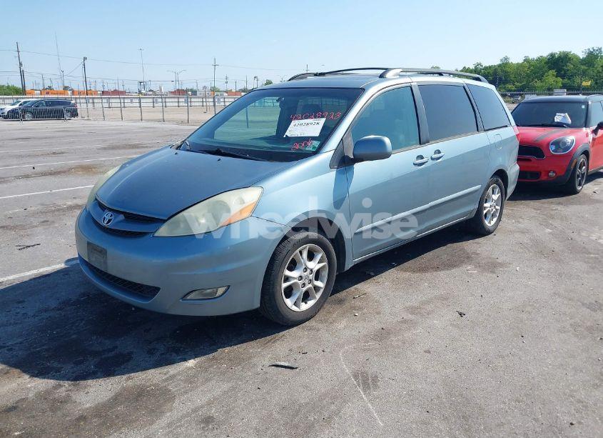 Photo 2 of 2006 Toyota Sienna XLE (VIN 5TDZA22C16S527865)