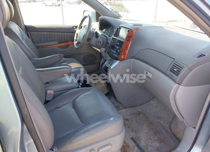 Photo 5 of 2006 Toyota Sienna XLE (VIN 5TDZA22C16S527865)