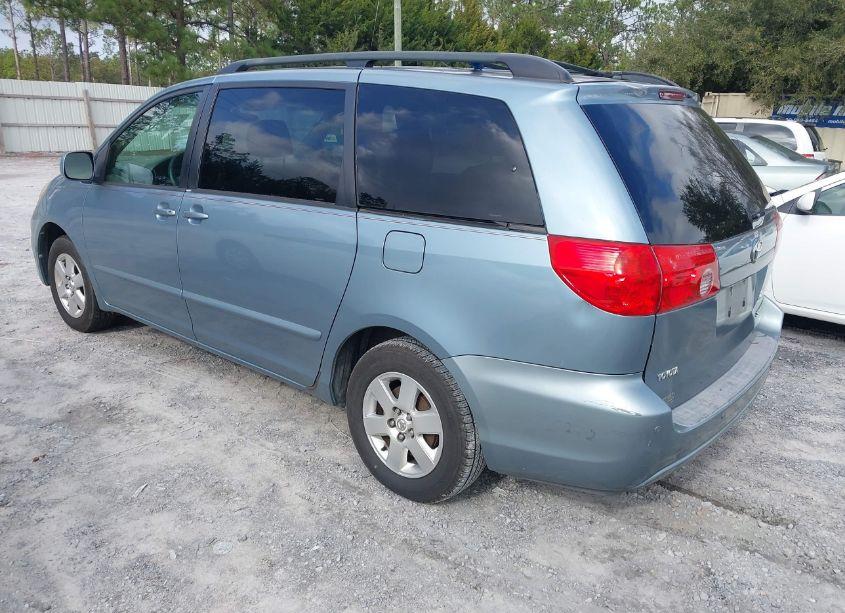 Photo 3 of 2006 Toyota Sienna XLE (VIN 5TDZA22C16S553933)