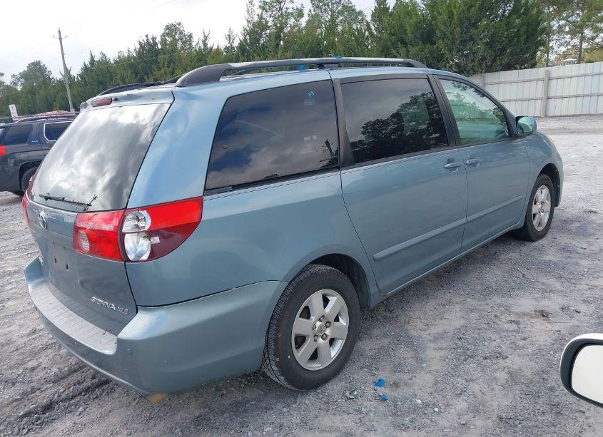 Photo 4 of 2006 Toyota Sienna XLE (VIN 5TDZA22C16S553933)