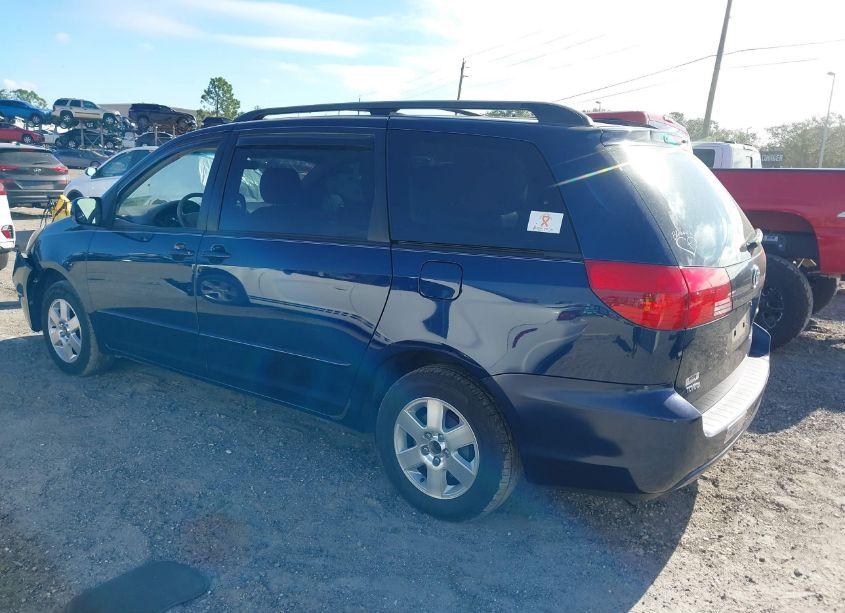 Photo 3 of 2004 Toyota Sienna XLE (VIN 5TDZA22C24S063868)