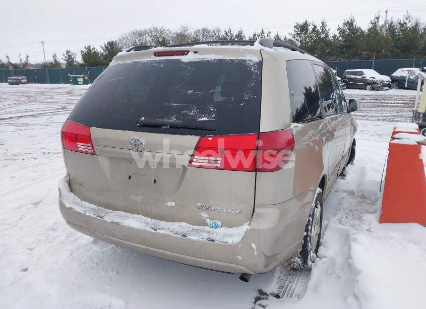 Photo 4 of 2004 Toyota Sienna XLE (VIN 5TDZA22C24S102099)