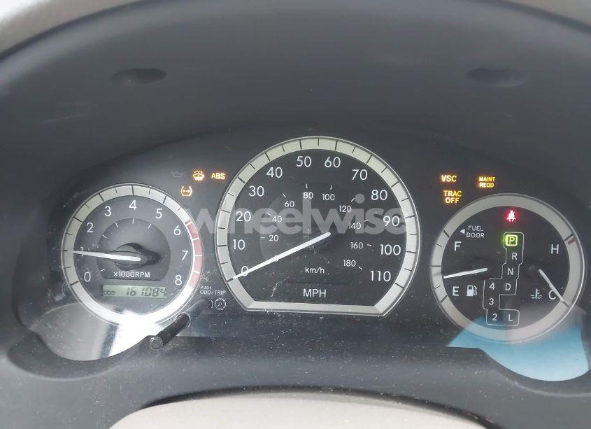 Photo 7 of 2004 Toyota Sienna XLE (VIN 5TDZA22C24S102099)