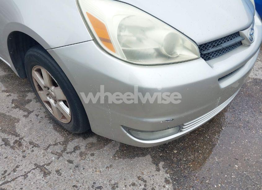 Photo 6 of 2004 Toyota Sienna XLE (VIN 5TDZA22C24S196520)