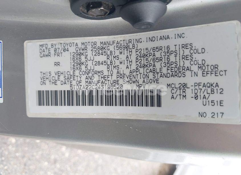 Photo 9 of 2004 Toyota Sienna XLE (VIN 5TDZA22C24S196520)