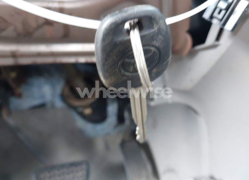 Photo 11 of 2004 Toyota Sienna XLE (VIN 5TDZA22C24S196954)