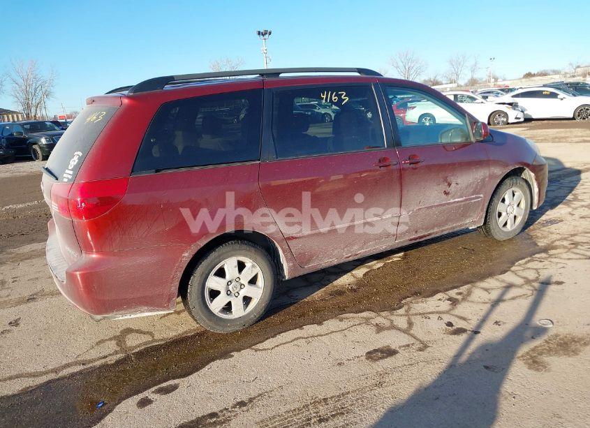 Photo 4 of 2005 Toyota Sienna XLE (VIN 5TDZA22C25S280676)
