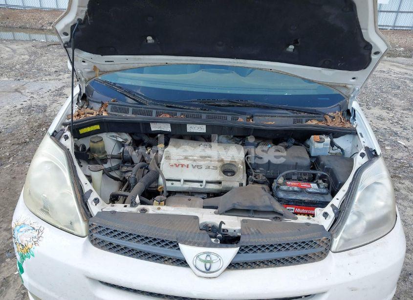 Photo 10 of 2005 Toyota Sienna XLE (VIN 5TDZA22C25S309013)